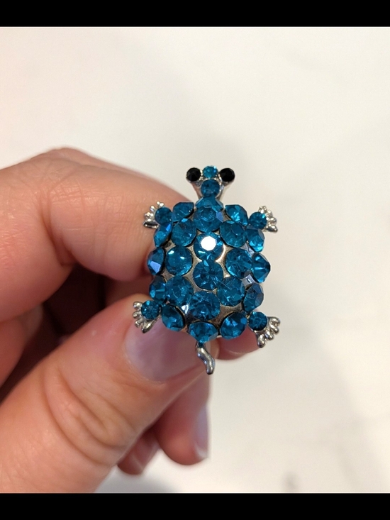 Jewelry - Blue Crystal Turtle Ring - Women's Jewelry